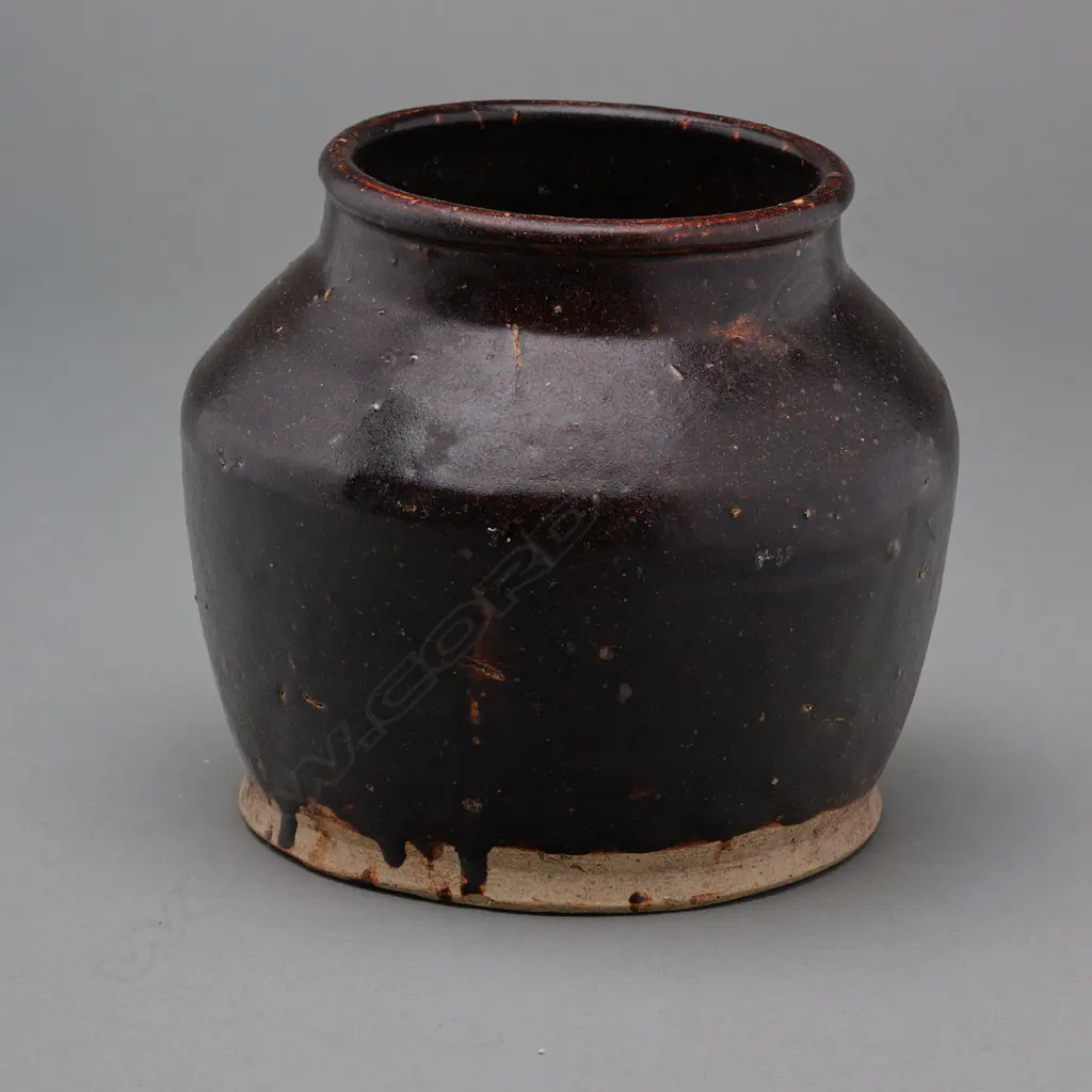 Stoneware jar – China -Guangdong - late 19thC Image 1++